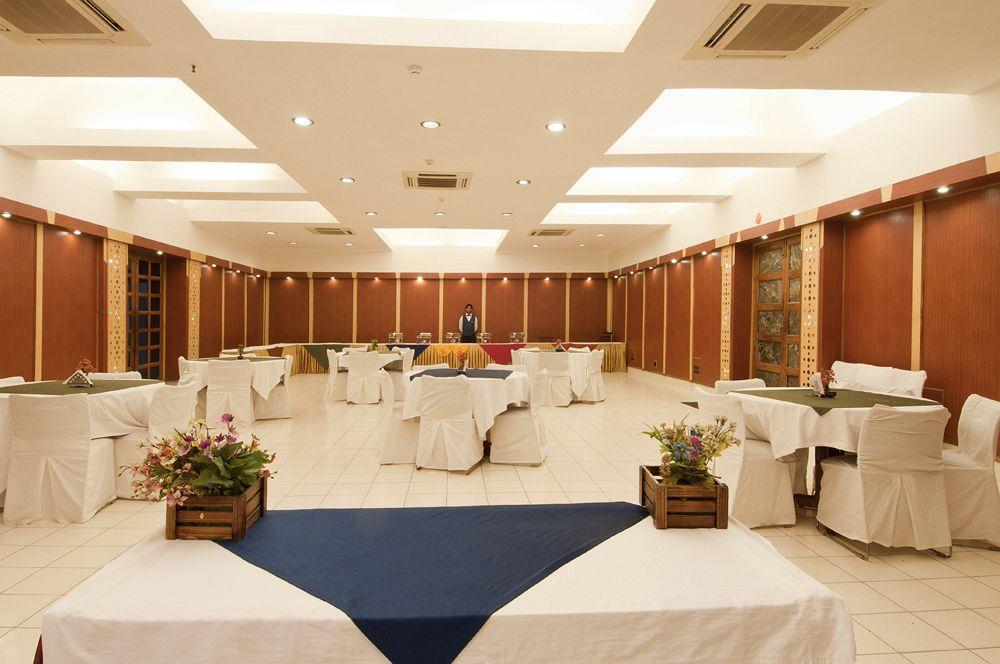 Hotel Atithi Agra  Exterior photo